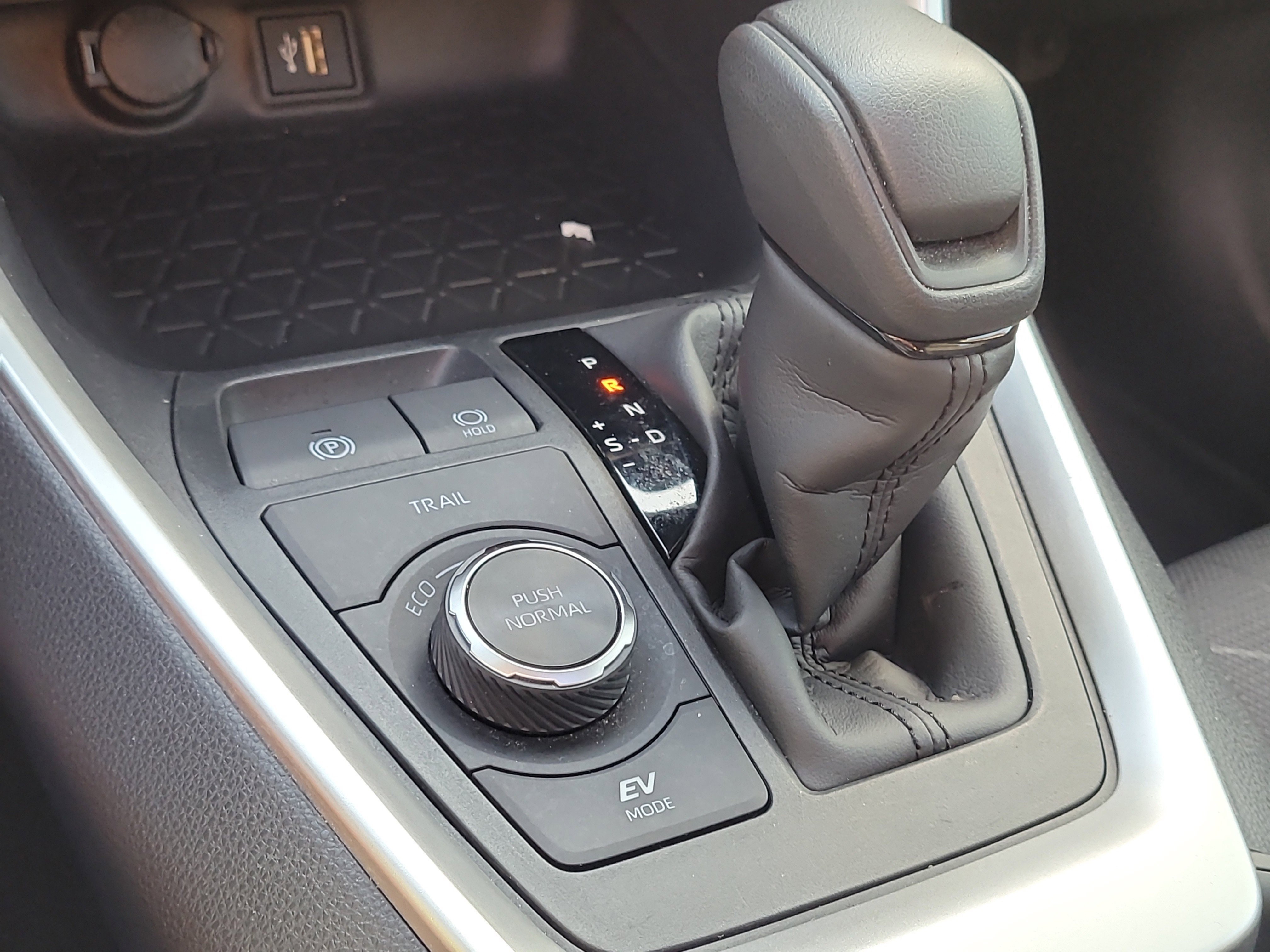 Certified 2025 Toyota RAV4 XLE w/ Convenience Package AWD/4WD image 29