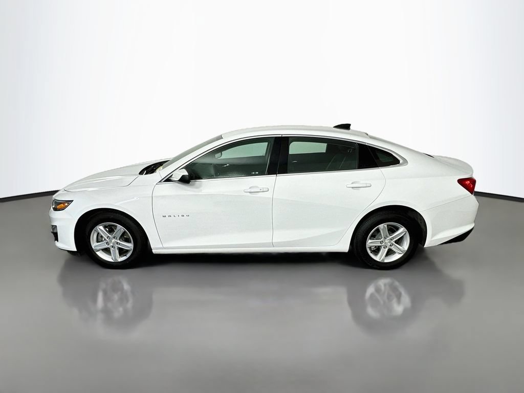 Used 2024 Chevrolet Malibu LS w/ Driver Confidence Package FWD image 4