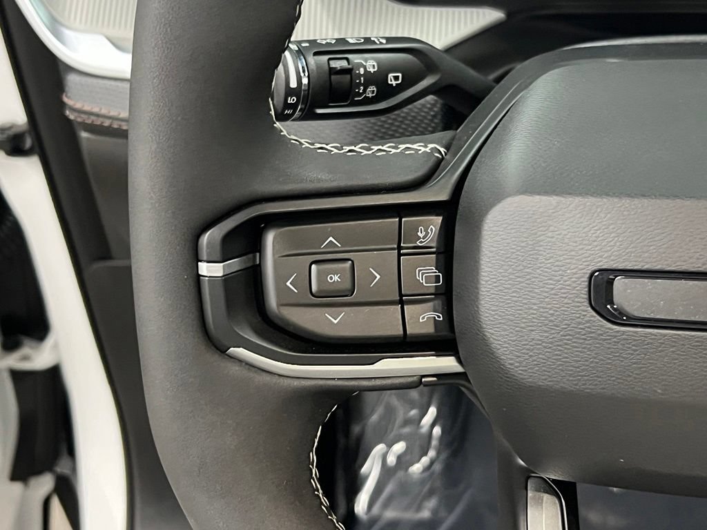 Used 2026 Jeep Cherokee Limited AWD/4WD image 14