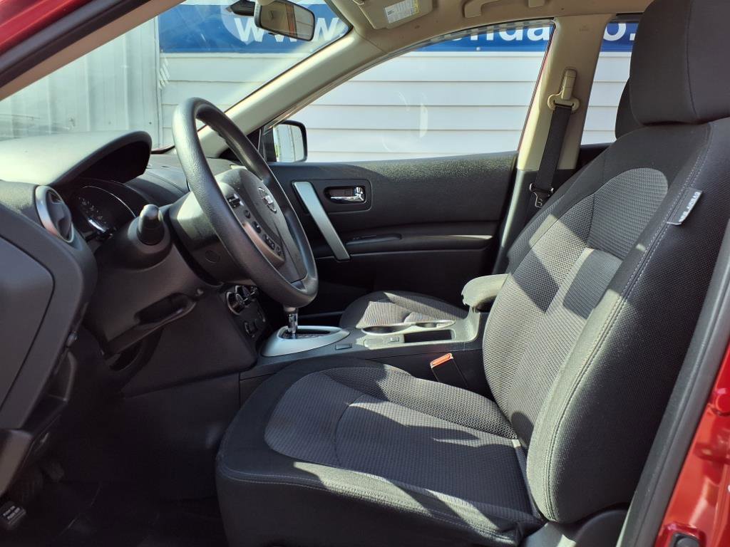 Used 2012 Nissan Rogue SV image 8