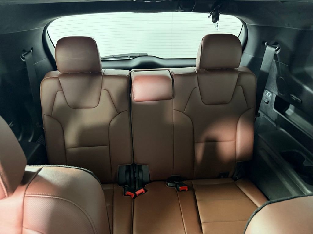 Used 2024 Kia Telluride SX Prestige w/ Towing Package image 23