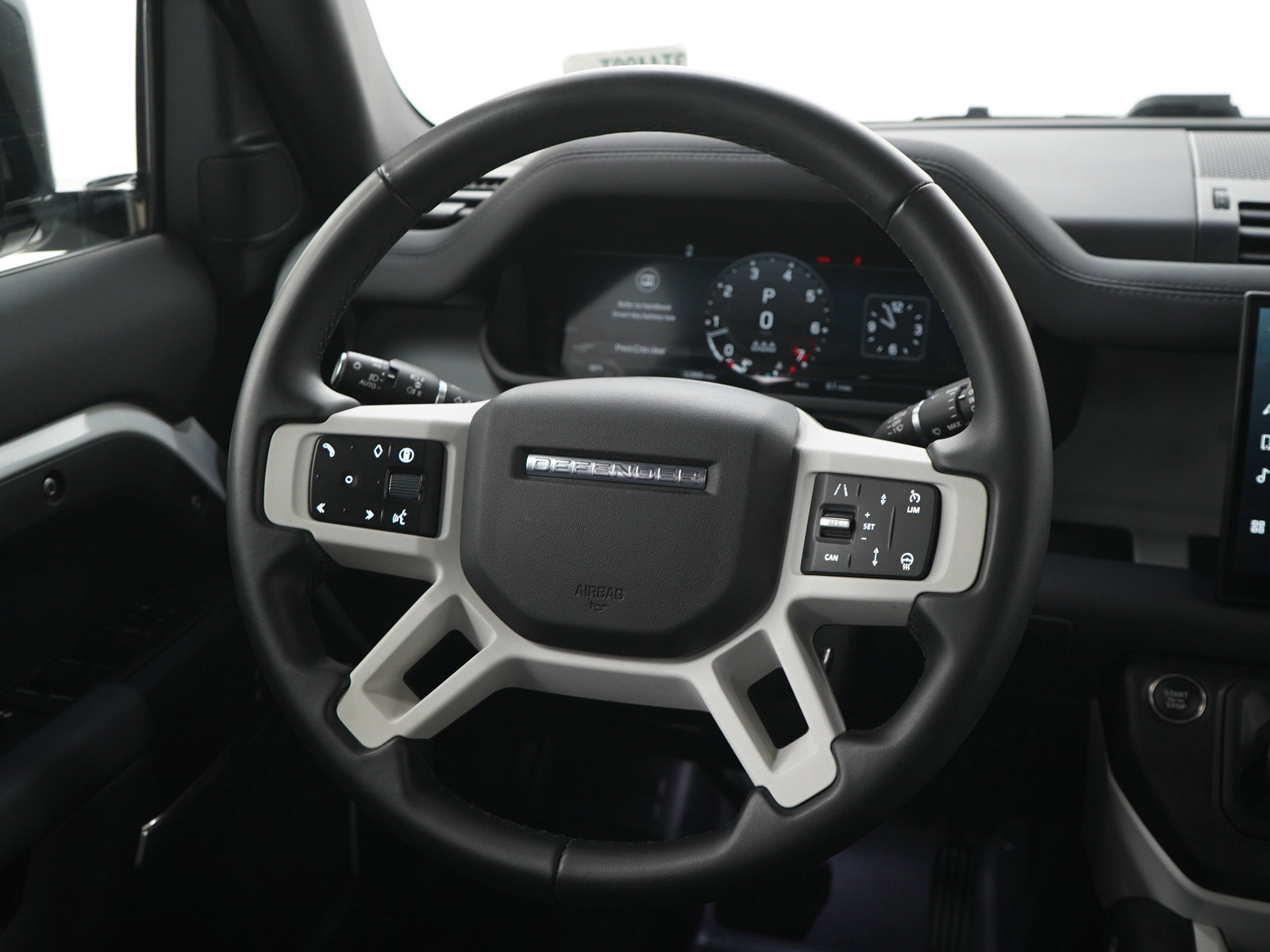 Used 2025 Land Rover Defender 110 S AWD/4WD image 17