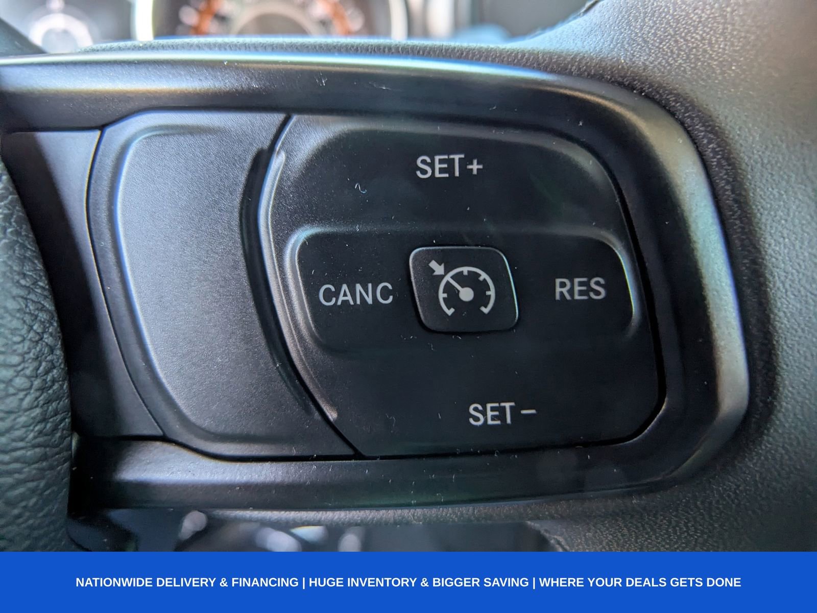 Used 2023 Jeep Gladiator Sport image 29