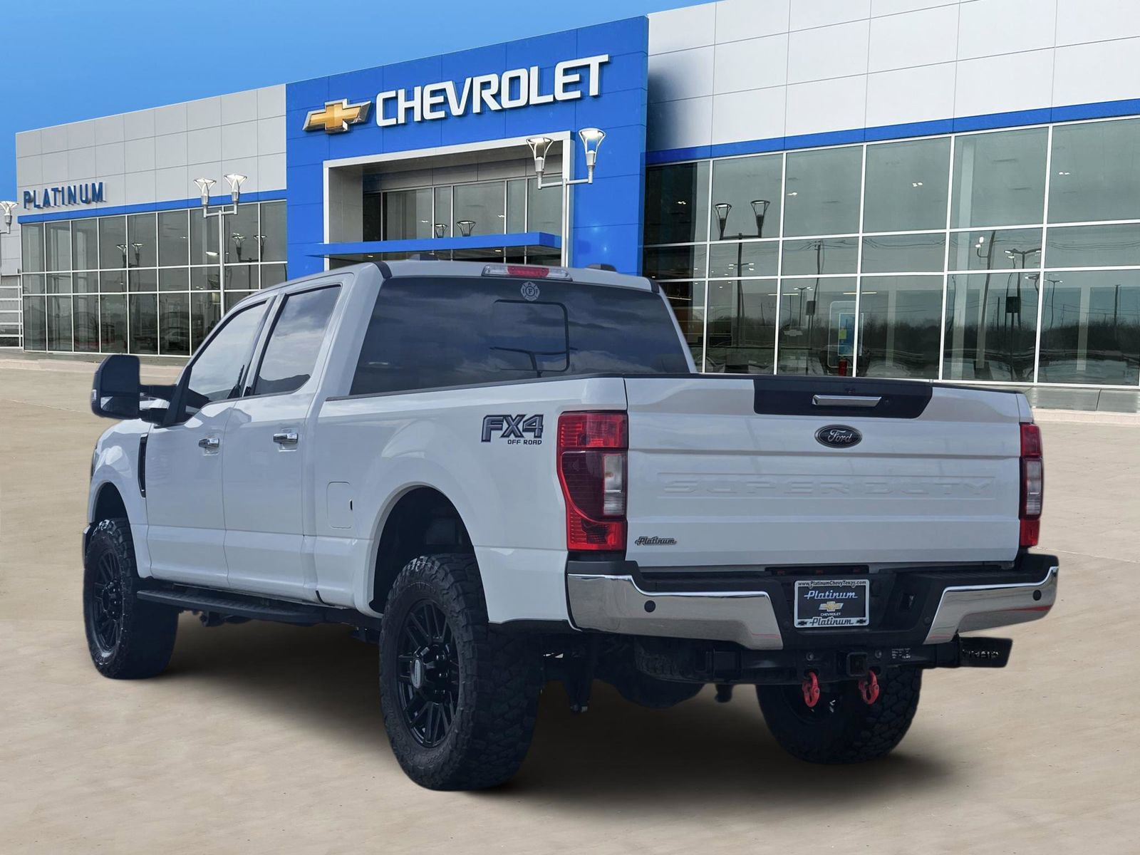 Used 2022 Ford F350 Lariat w/ Chrome Package image 4