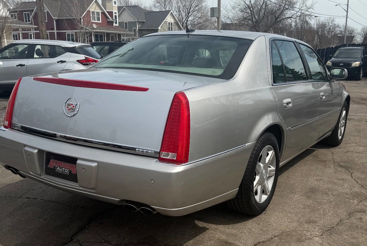 Used 2006 Cadillac DTS FWD image 10