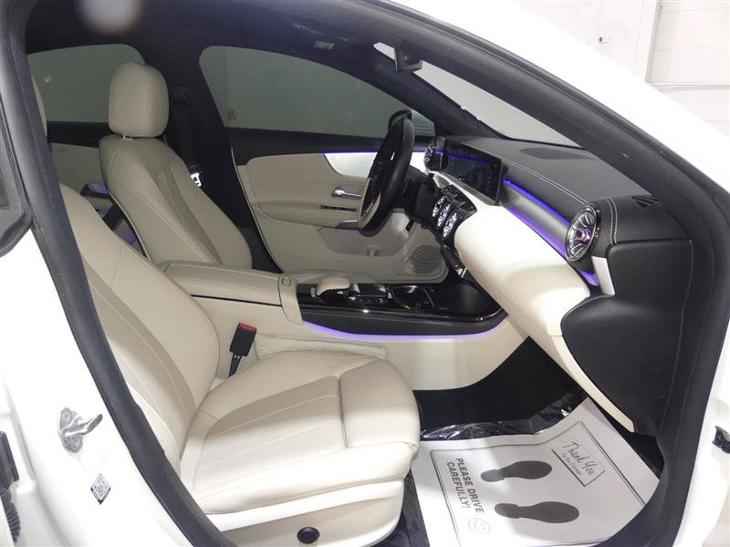 Used 2021 Mercedes-Benz CLA 250 image 23