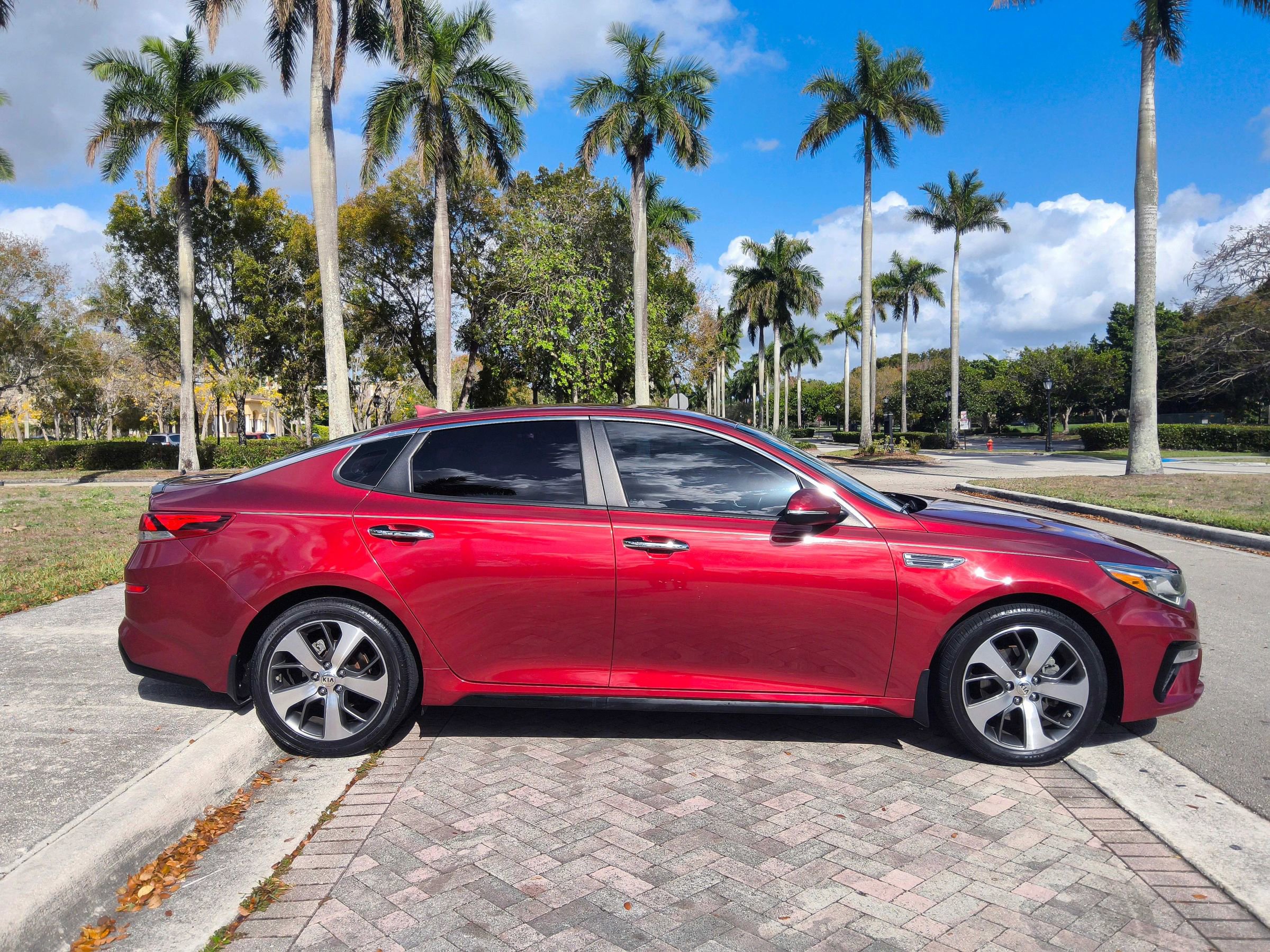 Used 2020 Kia Optima S image 16