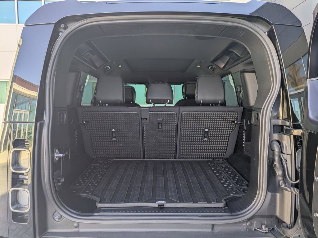 Certified 2021 Land Rover Defender 110 X AWD/4WD image 13