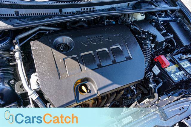 Used 2015 Toyota Corolla LE FWD image 39