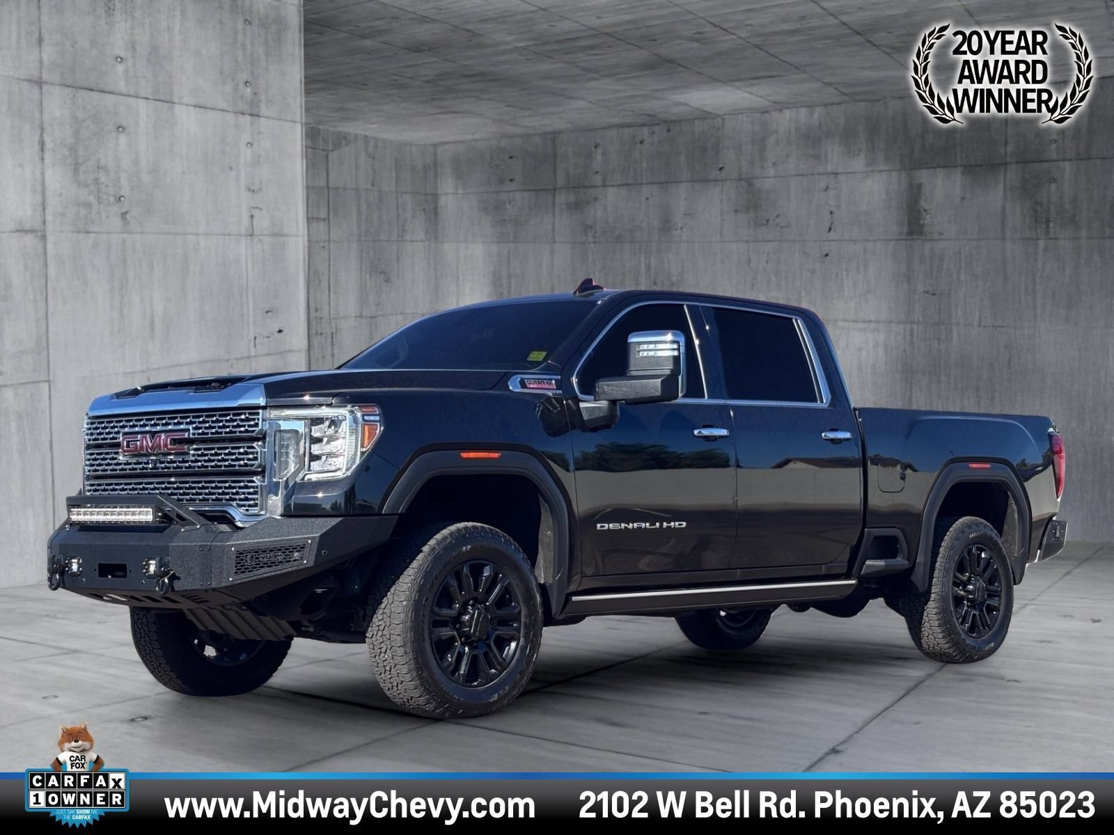 Used 2022 GMC Sierra 2500 Denali w/ Denali Black Diamond Edition AWD/4WD image 1