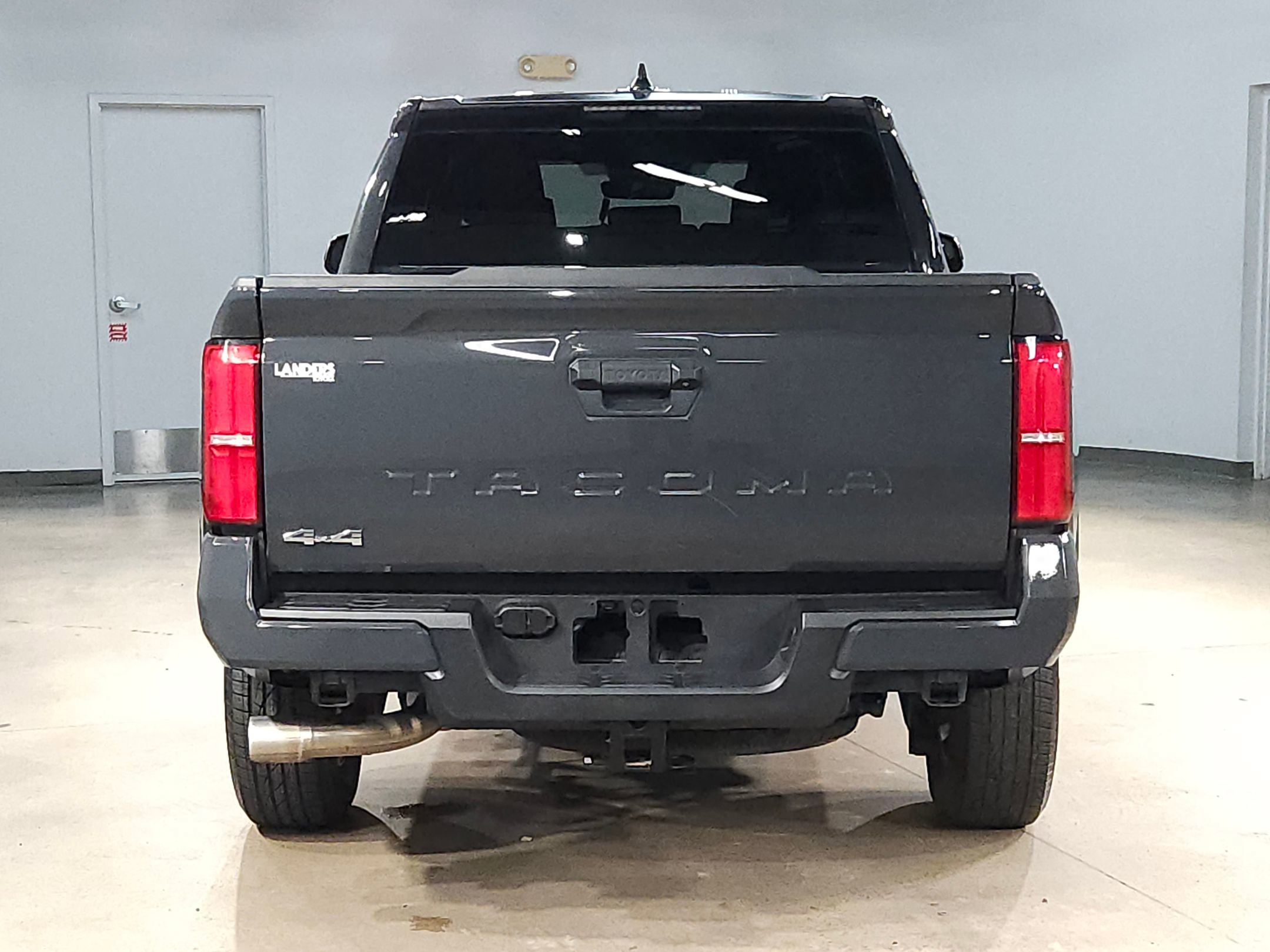 Certified 2025 Toyota Tacoma SR5 image 6