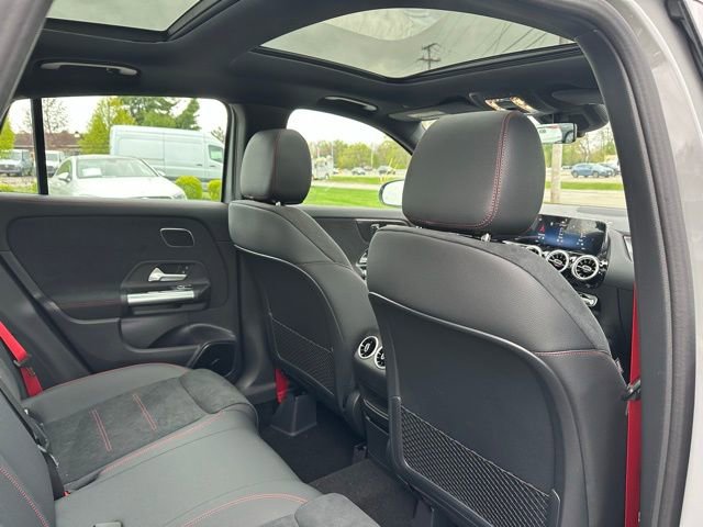 New 2026 Mercedes-Benz GLA 35 AMG 4MATIC image 25