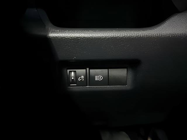 Used 2019 Toyota RAV4 LE w/ All Weather Liner Package AWD/4WD image 22