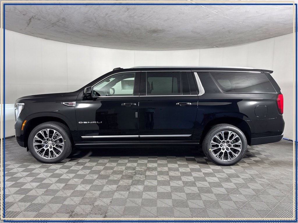 New 2026 GMC Yukon XL Denali w/ Denali Reserve Package AWD/4WD image 10