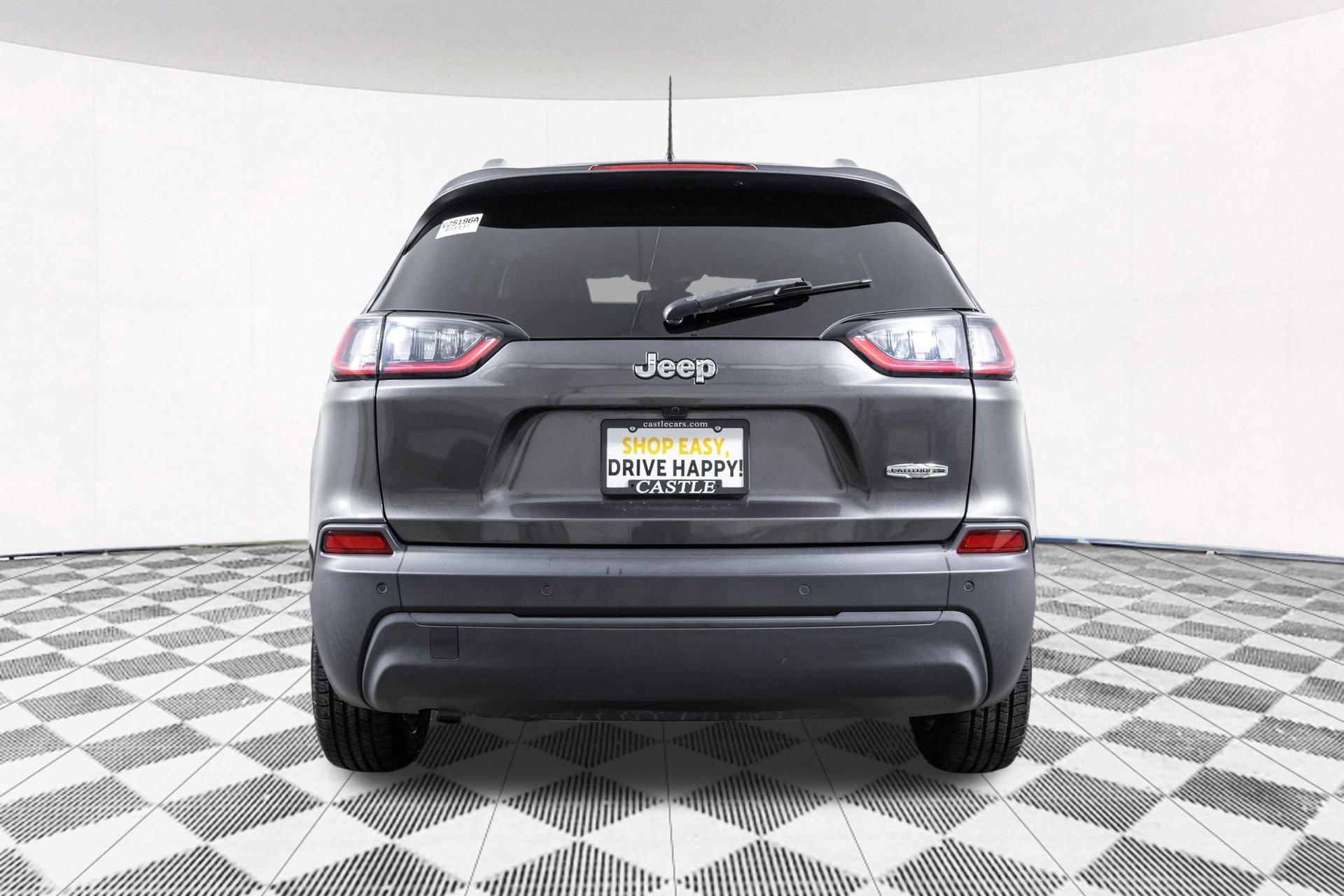 Used 2021 Jeep Cherokee Latitude Plus FWD image 16