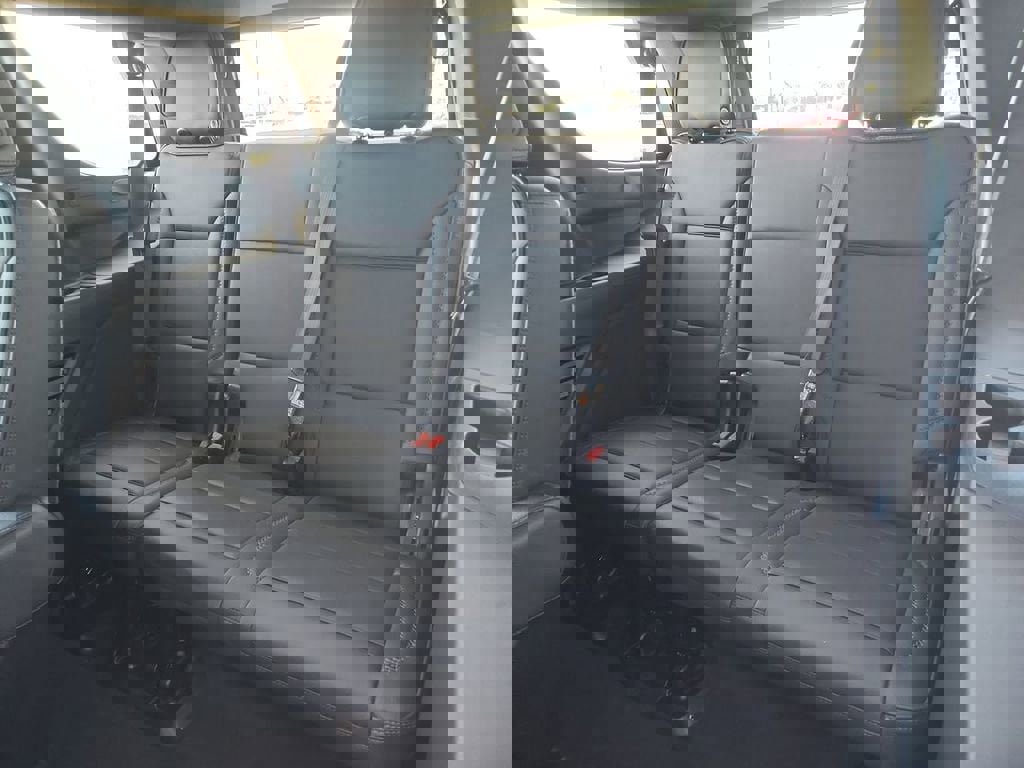 Certified 2025 GMC Yukon Denali image 35