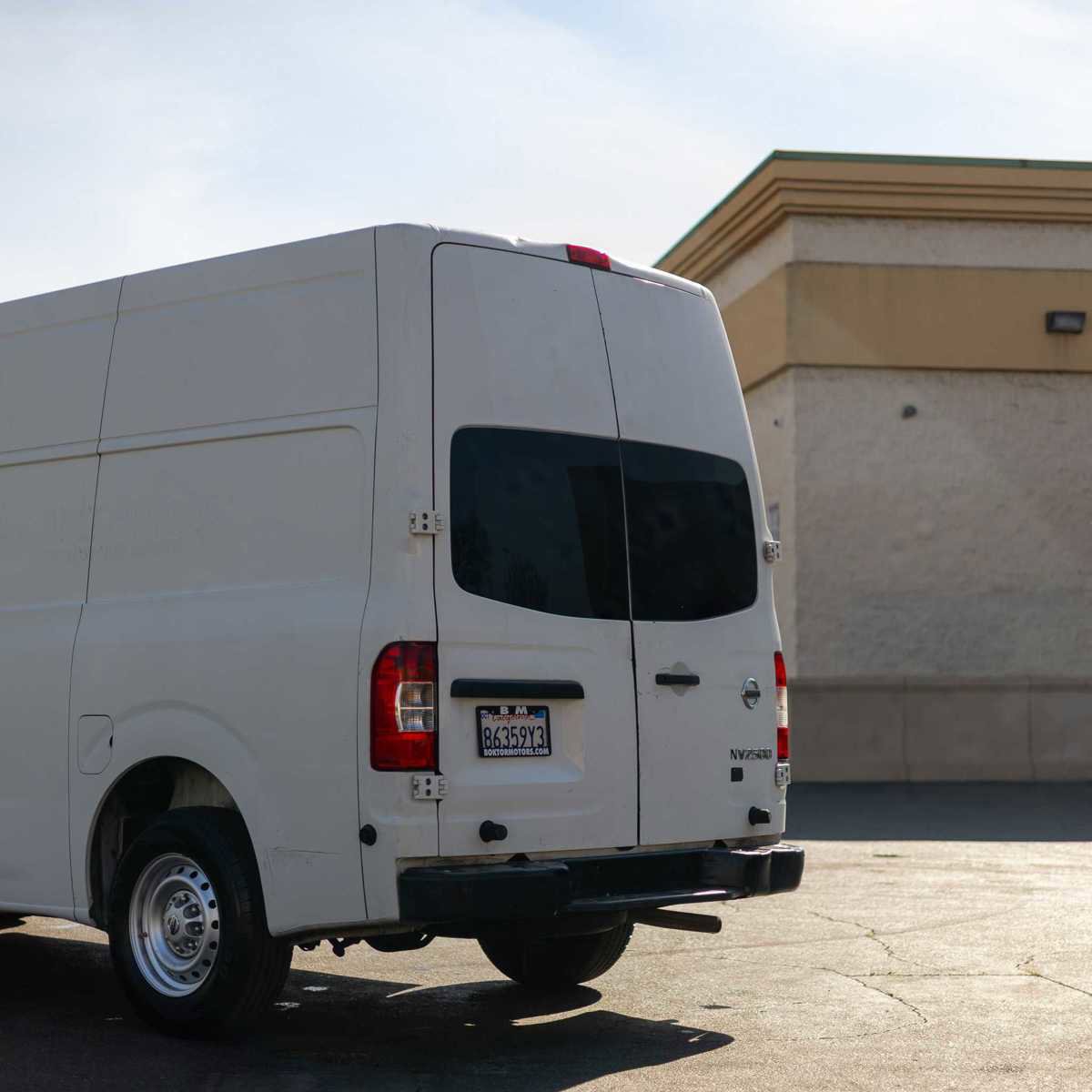 Used 2016 Nissan NV 2500 S w/ Back Door Glass Package image 12