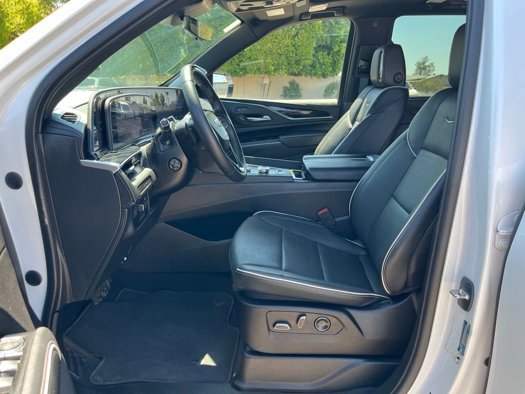 Used 2023 Cadillac Escalade Sport w/ Touring Package image 21