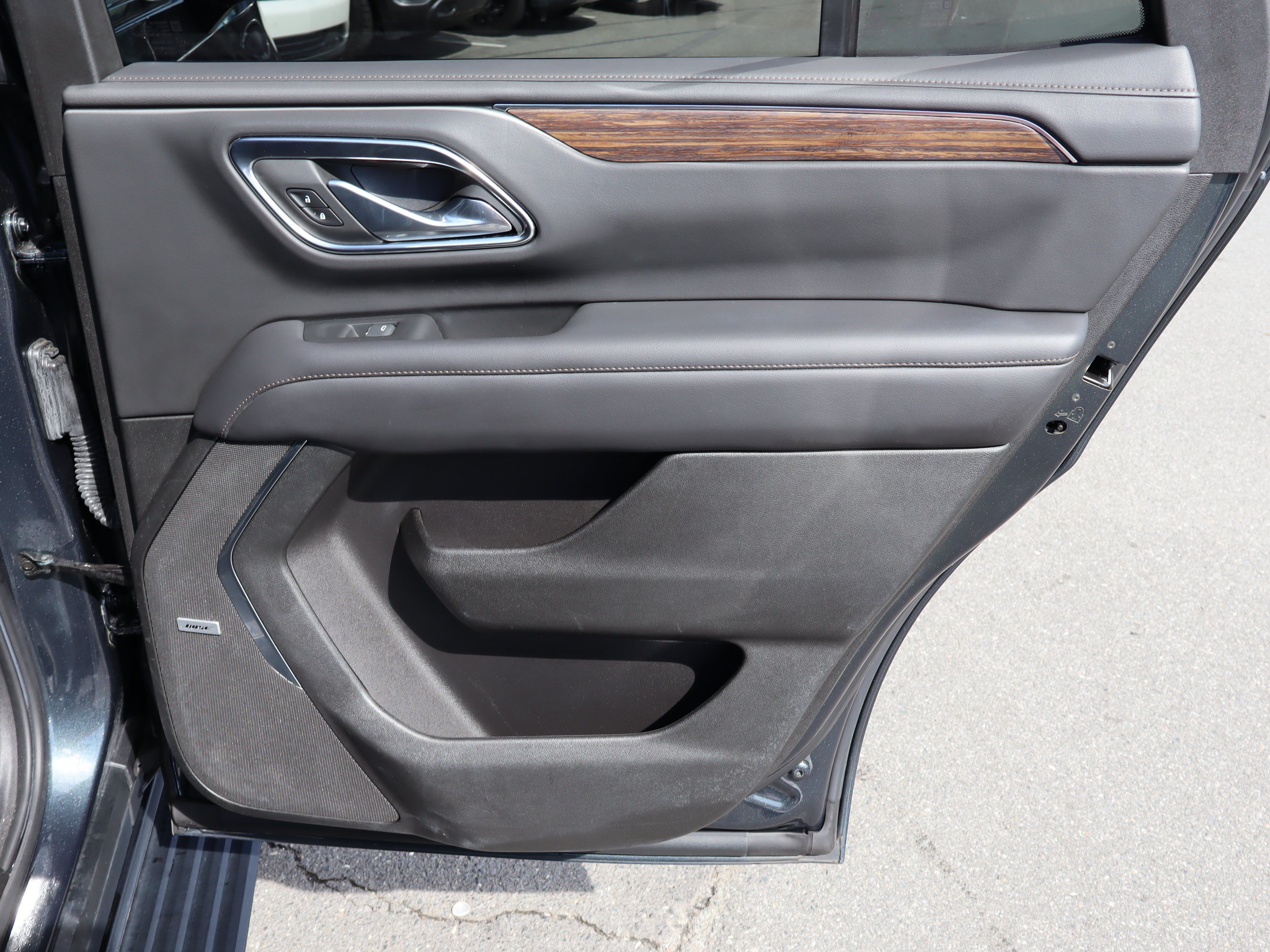 Used 2022 Chevrolet Tahoe High Country AWD/4WD image 37