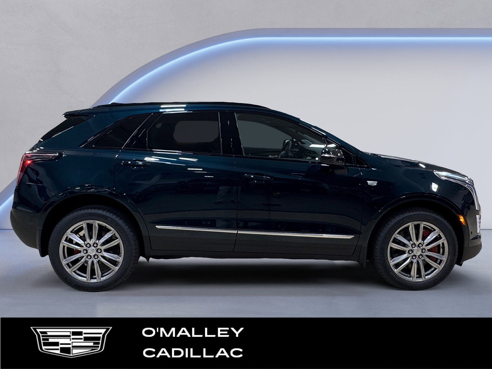 New 2026 Cadillac XT5 Sportv w/ LPO, Floor Liner Package image 6