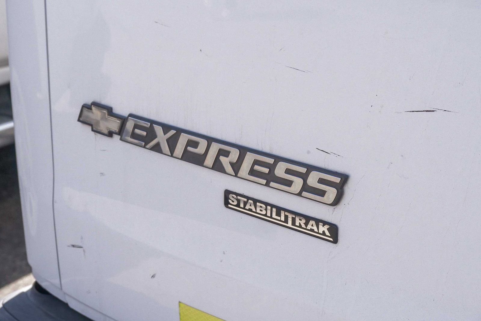 Used 2014 Chevrolet Express 2500 RWD image 11