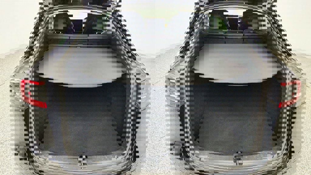 Used 2024 Tesla Model Y Long Range image 26