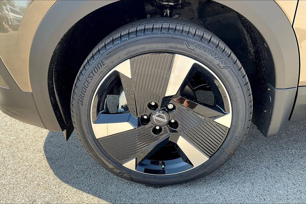 New 2026 Nissan Kicks SR image 18