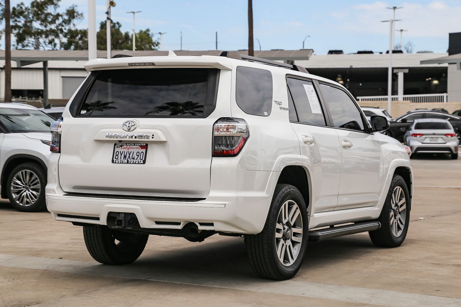 Certified 2022 Toyota 4Runner TRD Sport w/ Technology Package AWD/4WD image 4