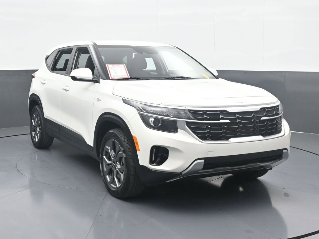 Used 2024 Kia Seltos LX image 9