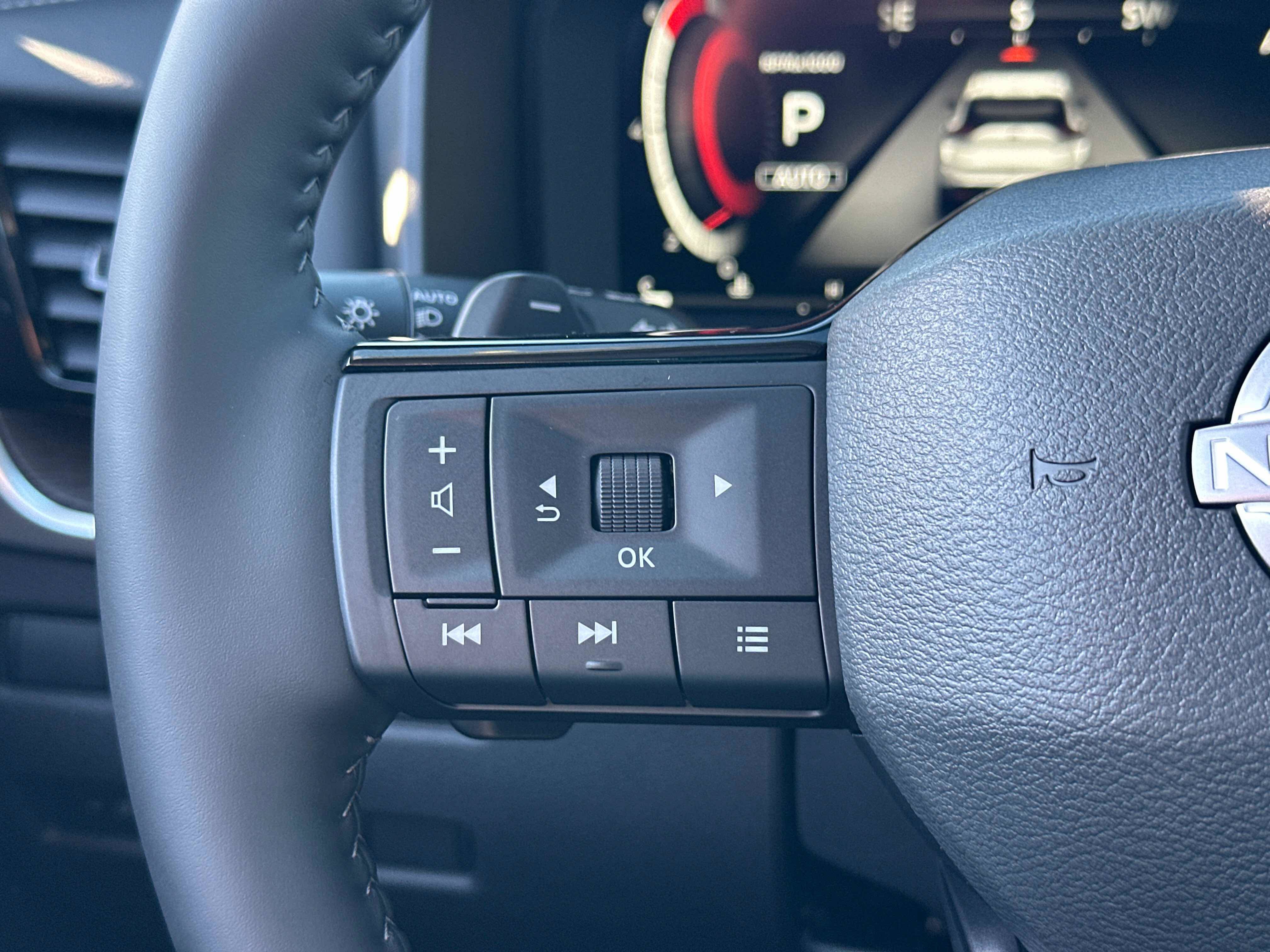 New 2026 Nissan Rogue Platinum AWD/4WD image 37