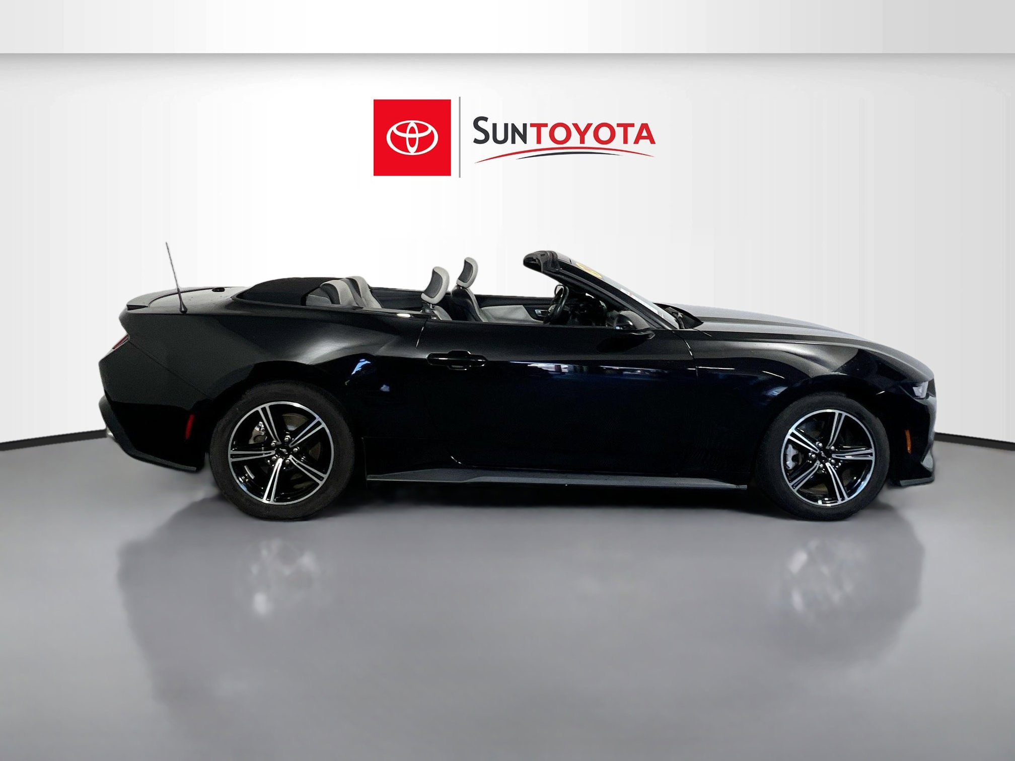 Used 2024 Ford Mustang Premium RWD image 36