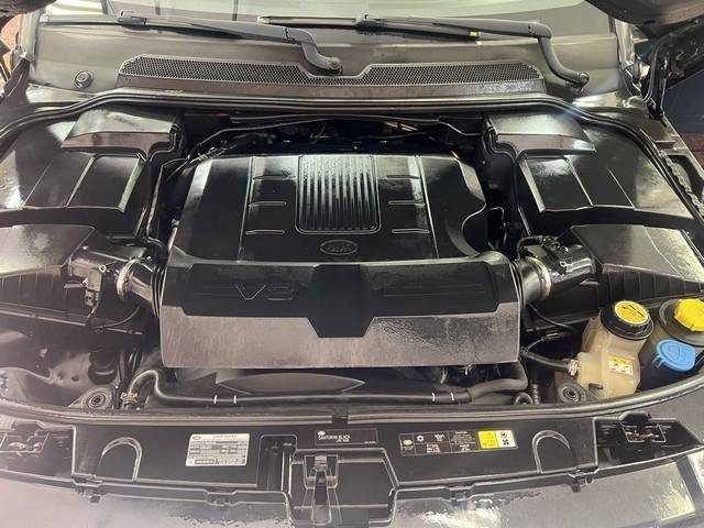 Used 2011 Land Rover LR4 HSE LUX AWD/4WD image 12