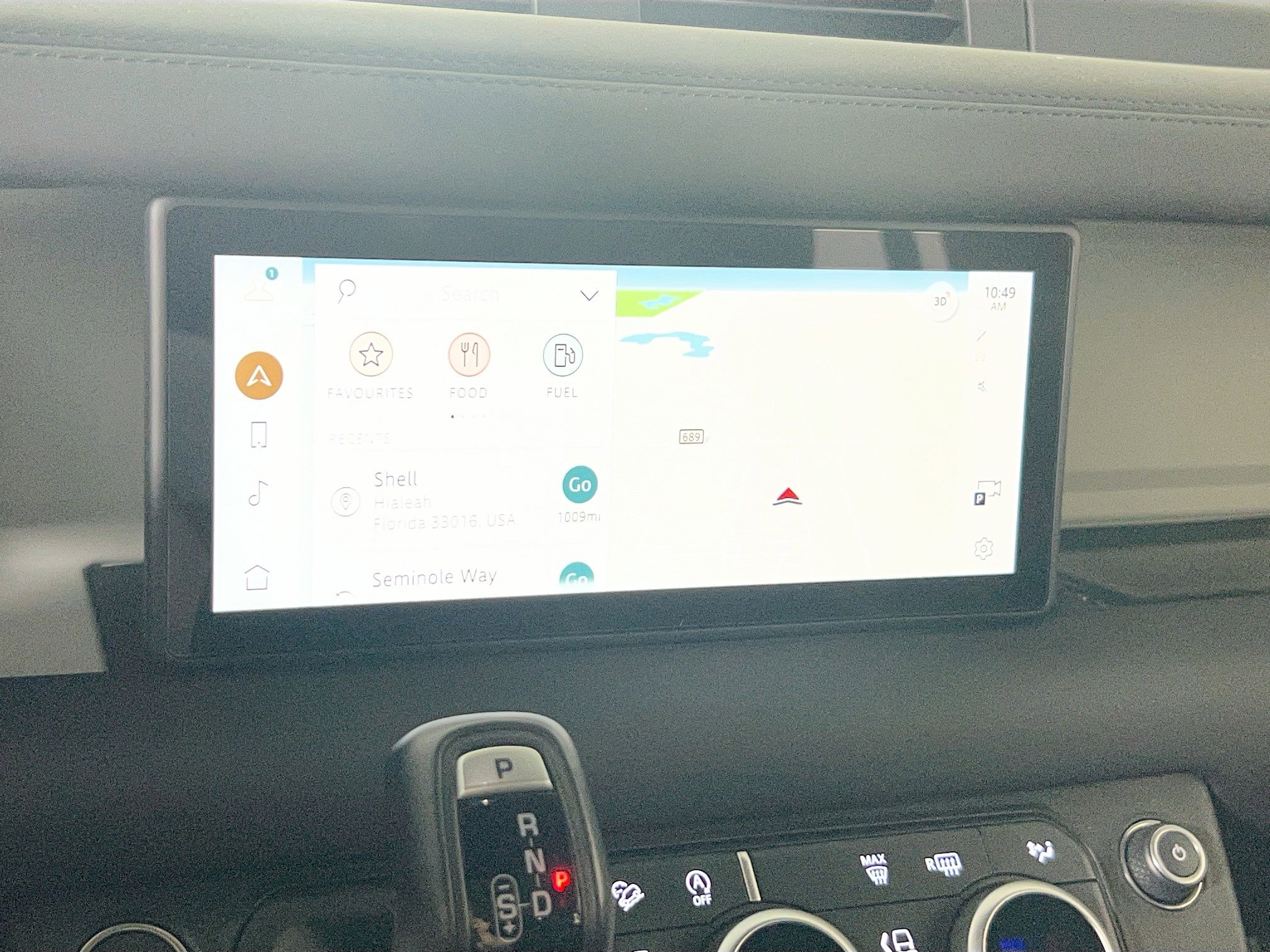 Used 2024 Land Rover Defender 110 X-Dynamic SE image 13