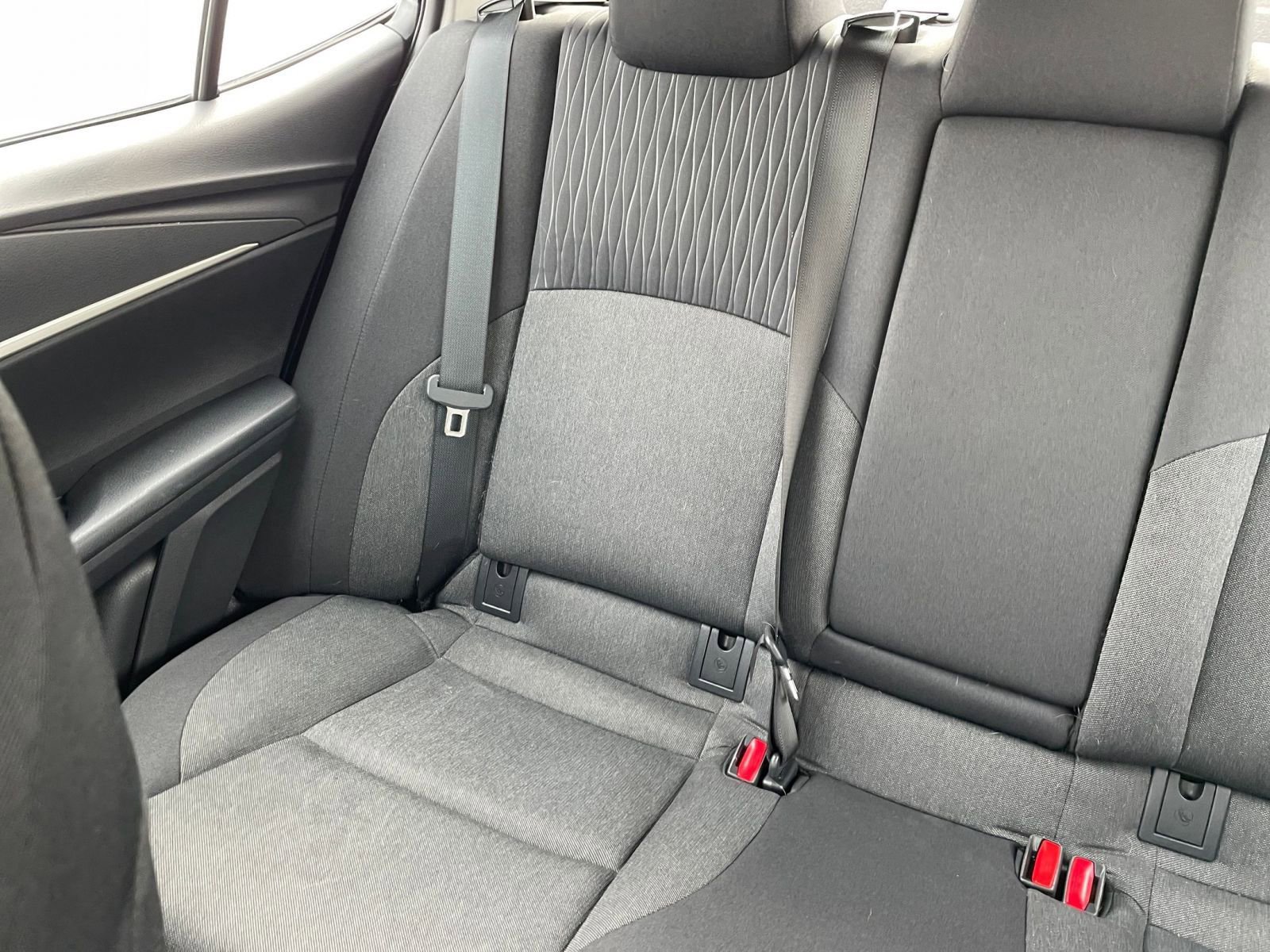 Used 2025 Toyota Camry LE image 39