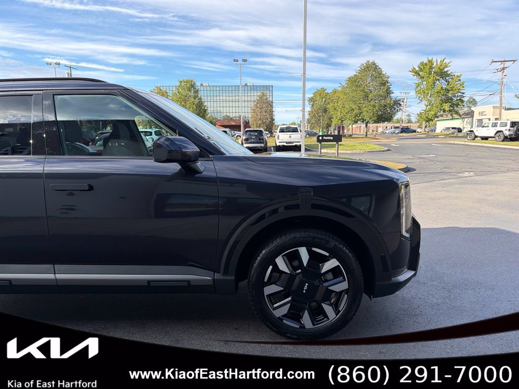 Used 2027 Kia Telluride S w/ Towing Package AWD/4WD image 6