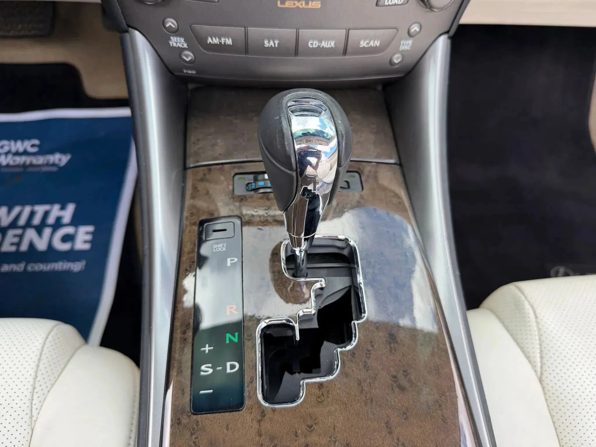 Used 2010 Lexus IS 250C RWD image 27