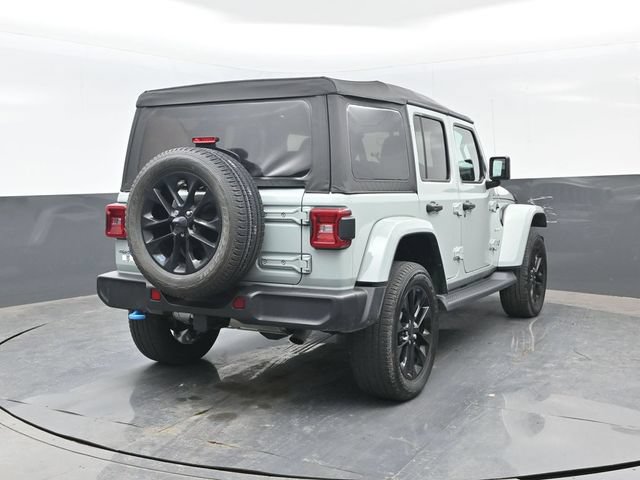 Used 2023 Jeep Wrangler Unlimited Sahara w/ Cold Weather Group AWD/4WD image 19