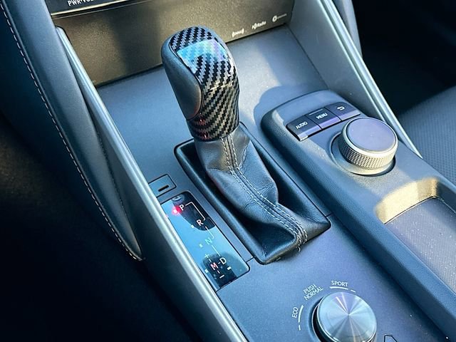 Used 2017 Lexus IS 200t image 16