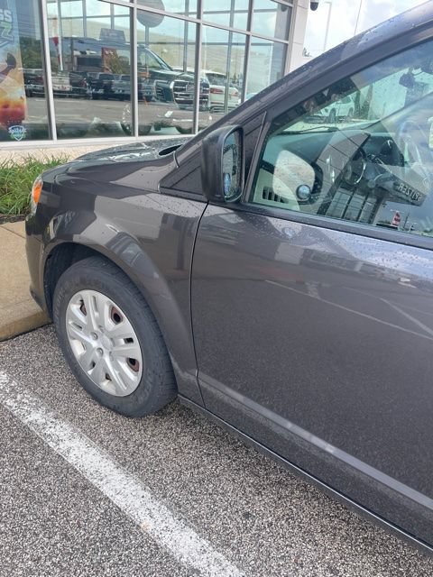 Used 2018 Dodge Grand Caravan SE FWD image 18