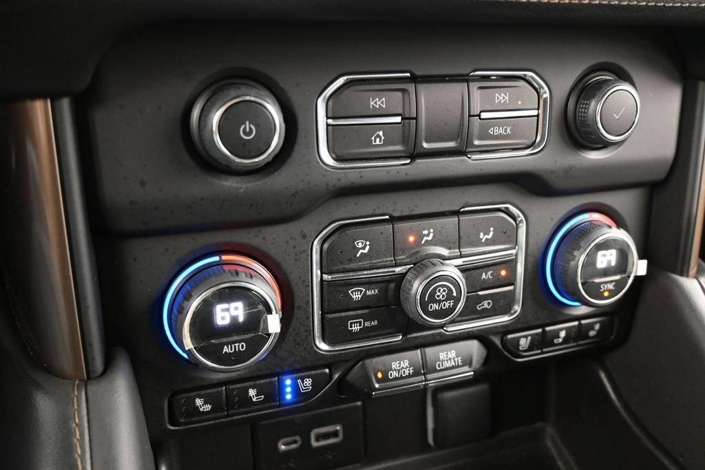 Used 2023 Chevrolet Tahoe High Country RWD image 21
