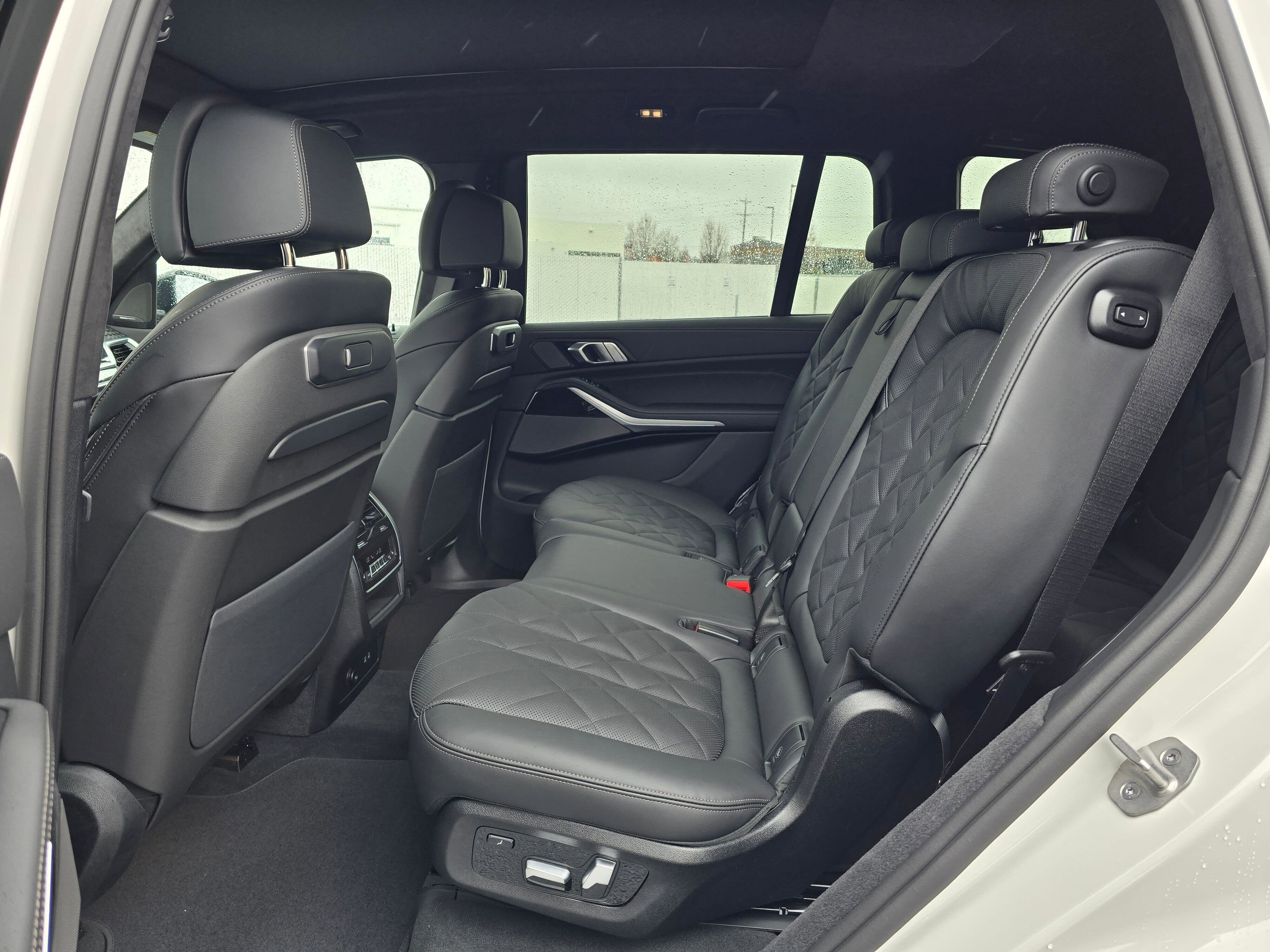 New 2026 BMW X7 xDrive40i w/ M Sport Package image 13