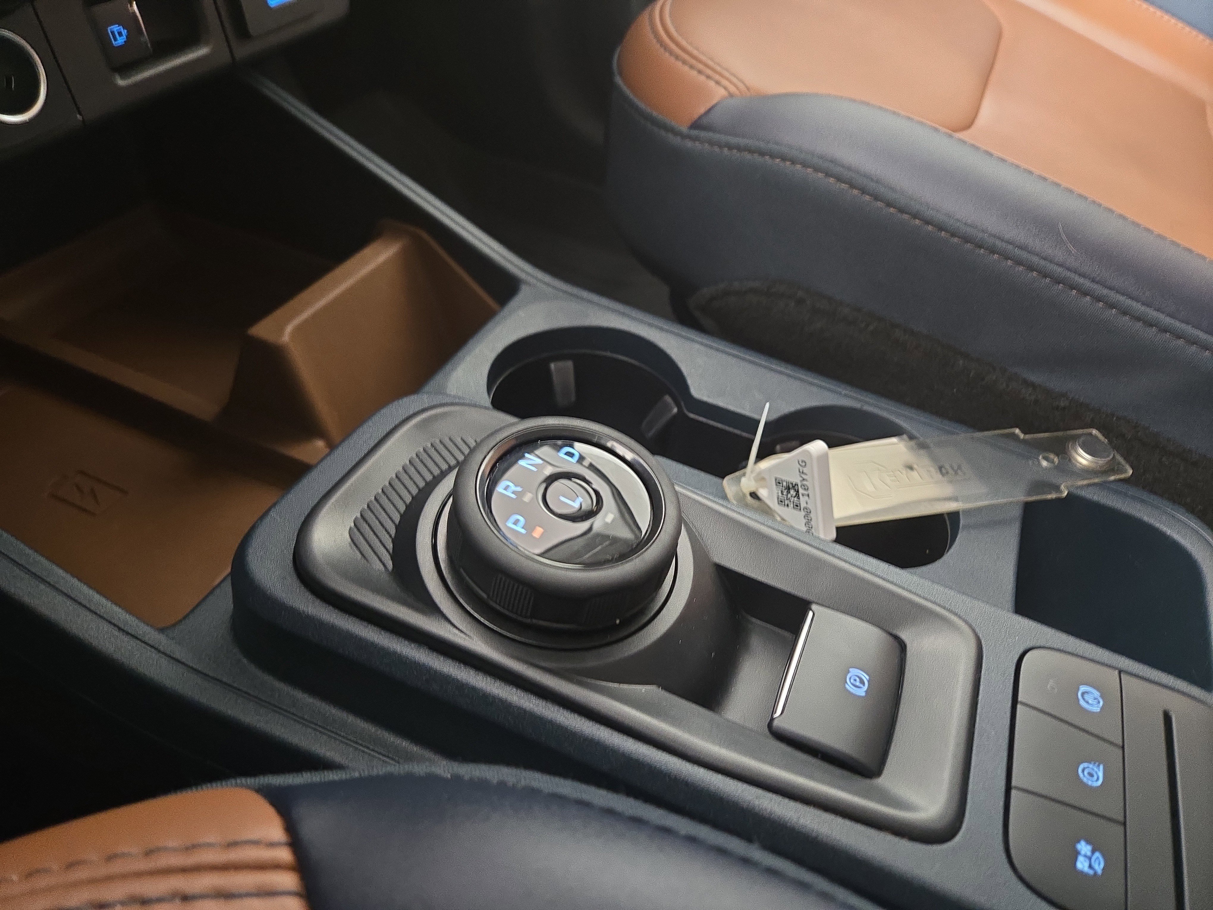 Used 2024 Ford Maverick Lariat image 23