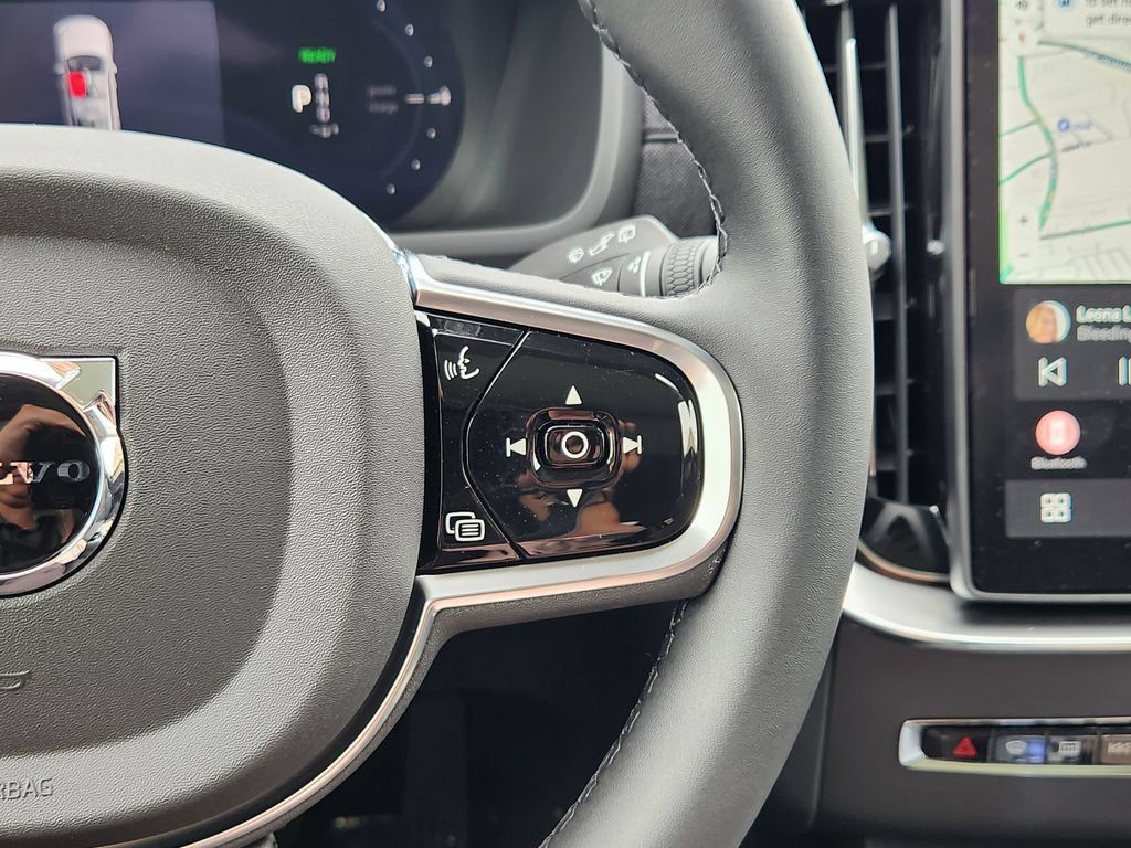 New 2026 Volvo XC90 T8 Plus w/ Protection Package AWD/4WD image 18