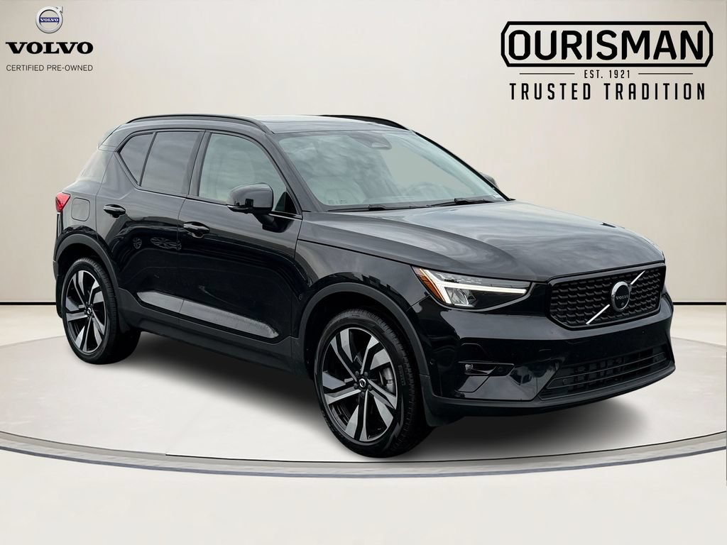 Certified 2023 Volvo XC40 B5 Plus w/ Protection Package Premier AWD/4WD video 1