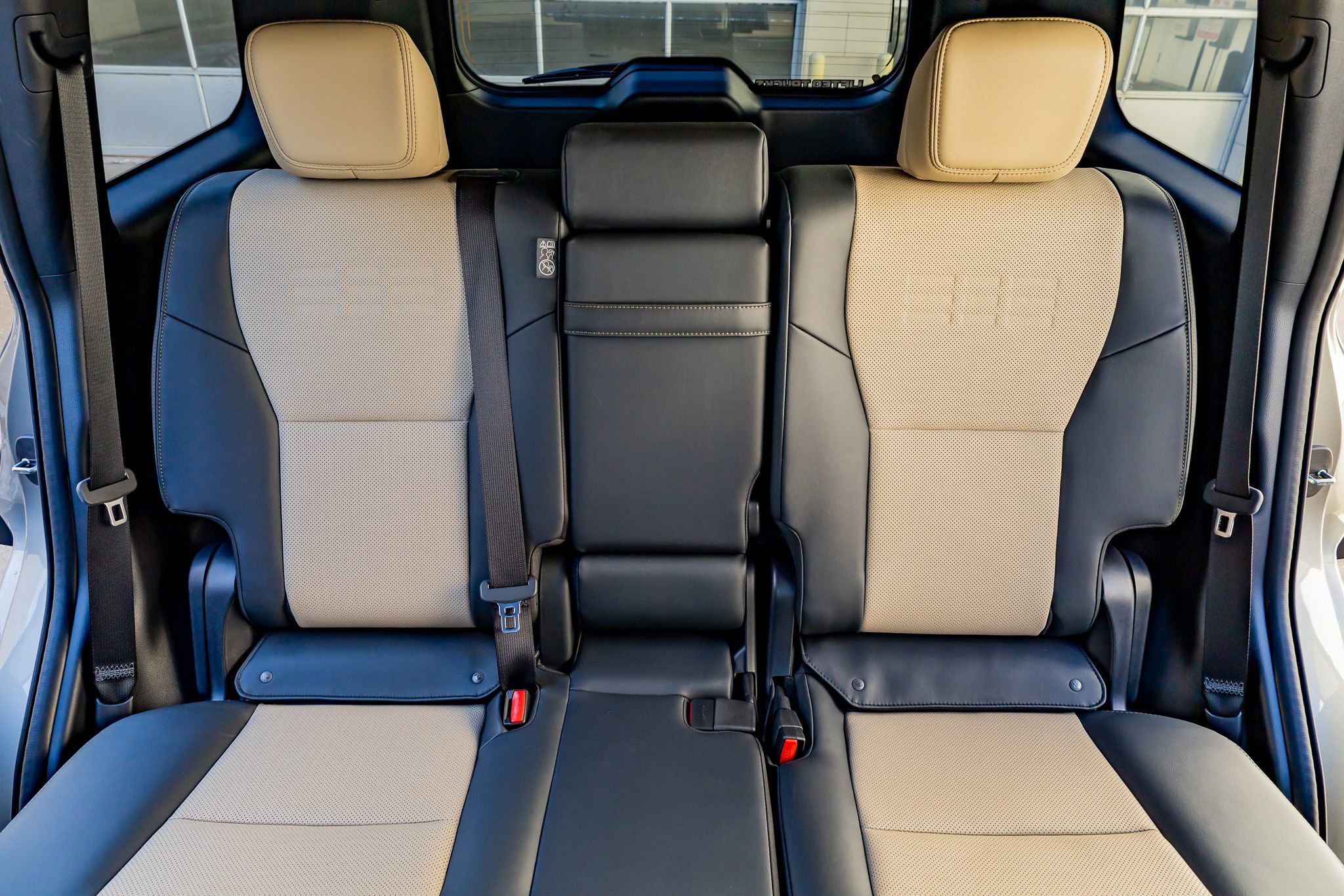 Used 2025 Lexus GX 550 550 Overtrail image 33