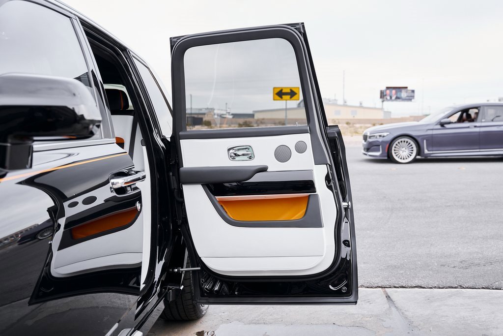 Used 2026 Rolls-Royce Cullinan image 32