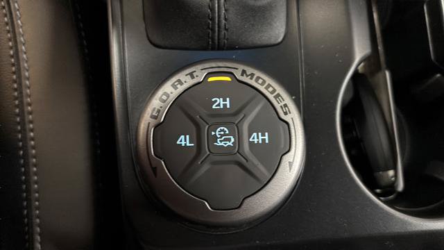 New 2026 Ford Bronco Outer Banks AWD/4WD image 25