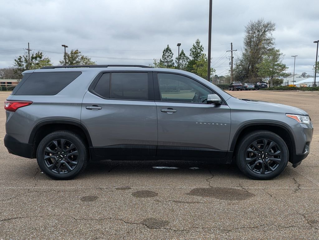 Used 2020 Chevrolet Traverse RS image 3