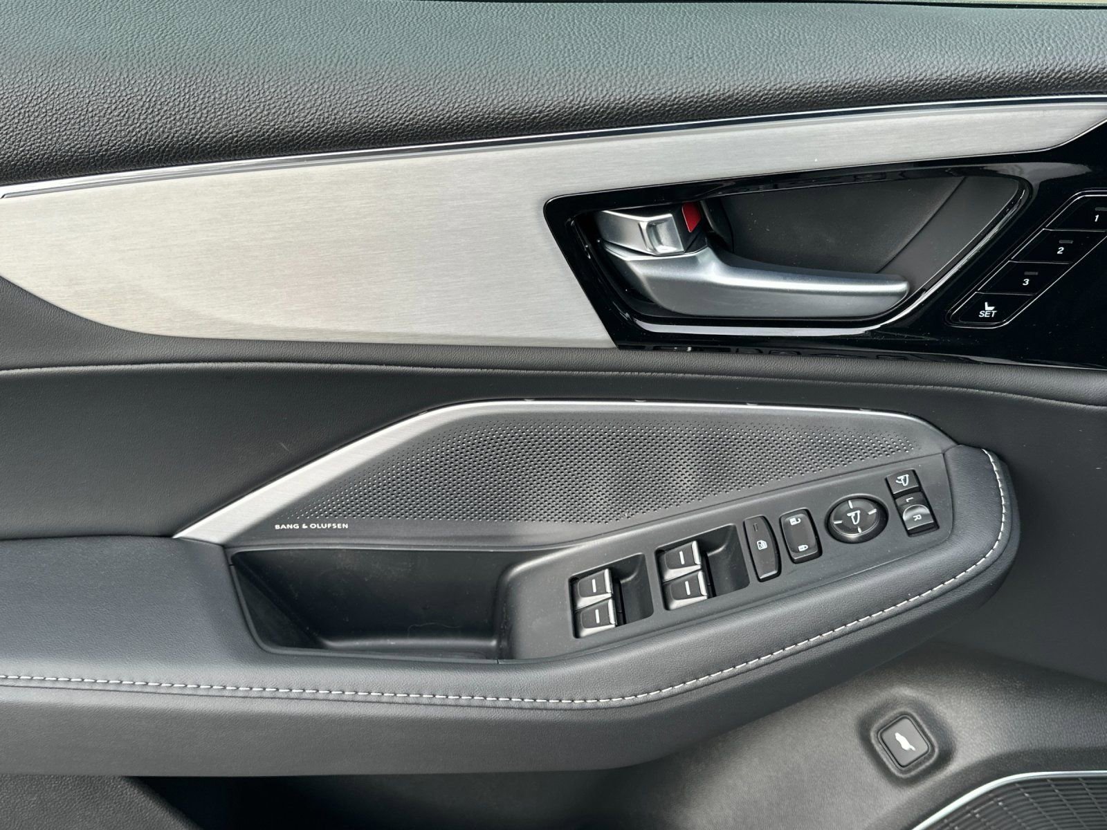 New 2026 Acura MDX SH-AWD w/ Technology Package image 10