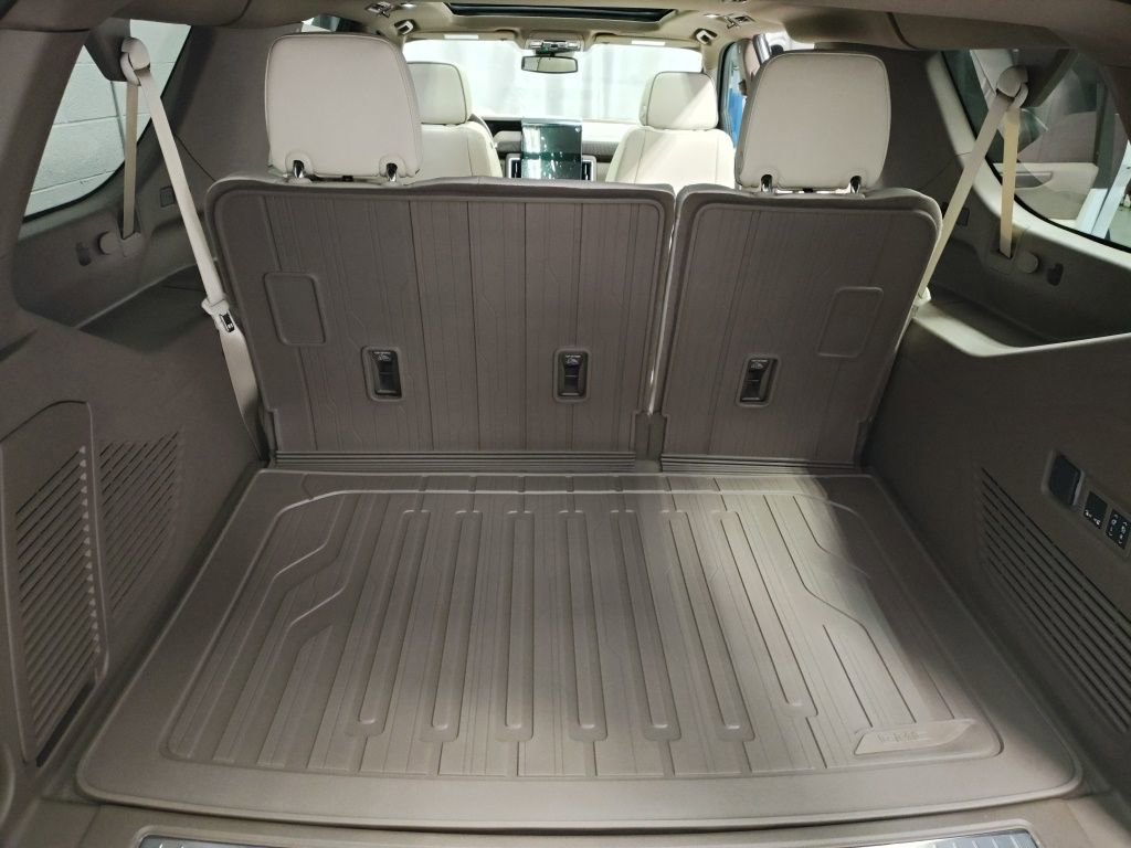 New 2026 GMC Yukon XL Denali w/ Sun & Power Step Package image 16